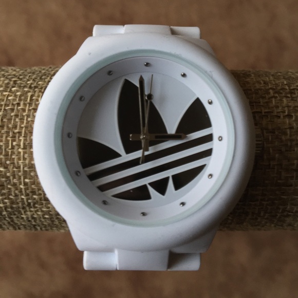 ADIDAS ORIGINAL PRE-LOVED AUTHENTIC WHITE & BLACK SOFT SILICONE SIGNATURE WATCH - Picture 3 of 15